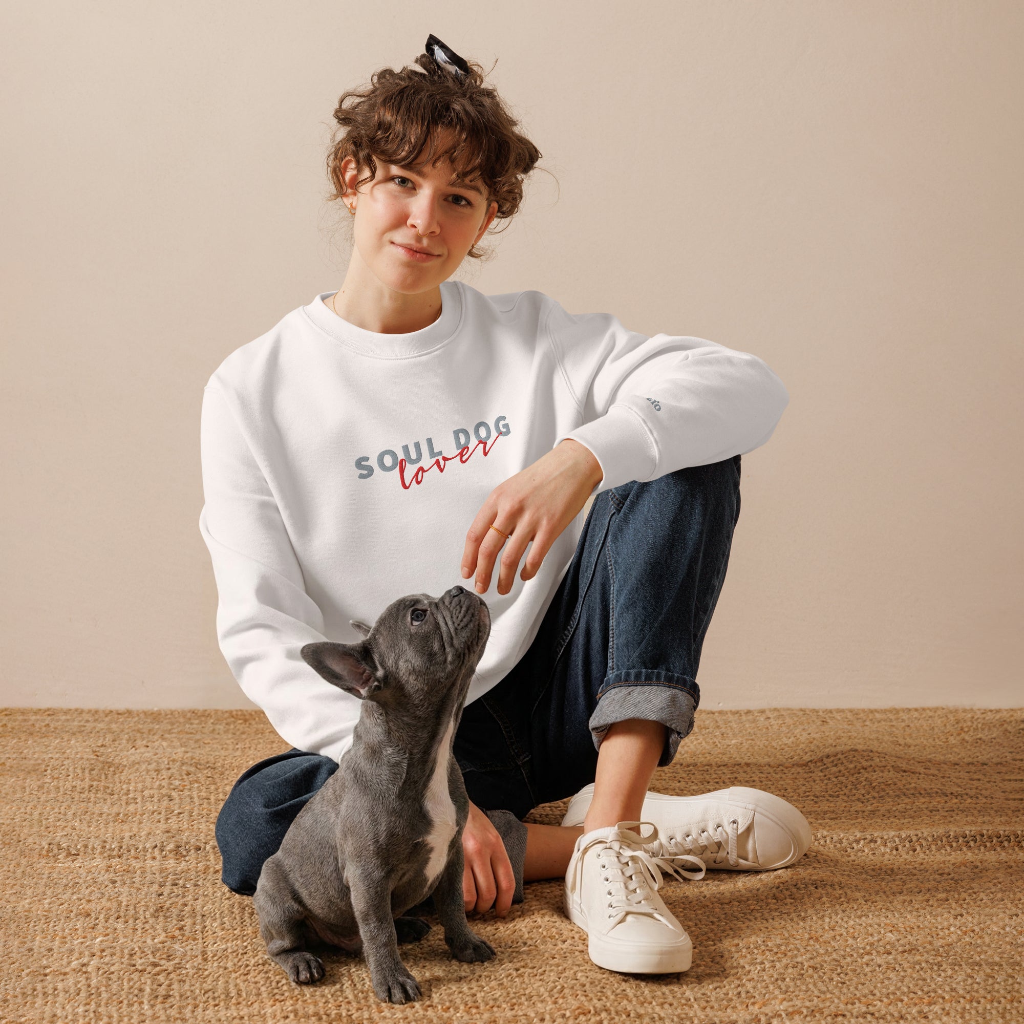 Soul Dog Sweatshirt, White, Crew Neck, Woman with French Bulldog - zio for paws